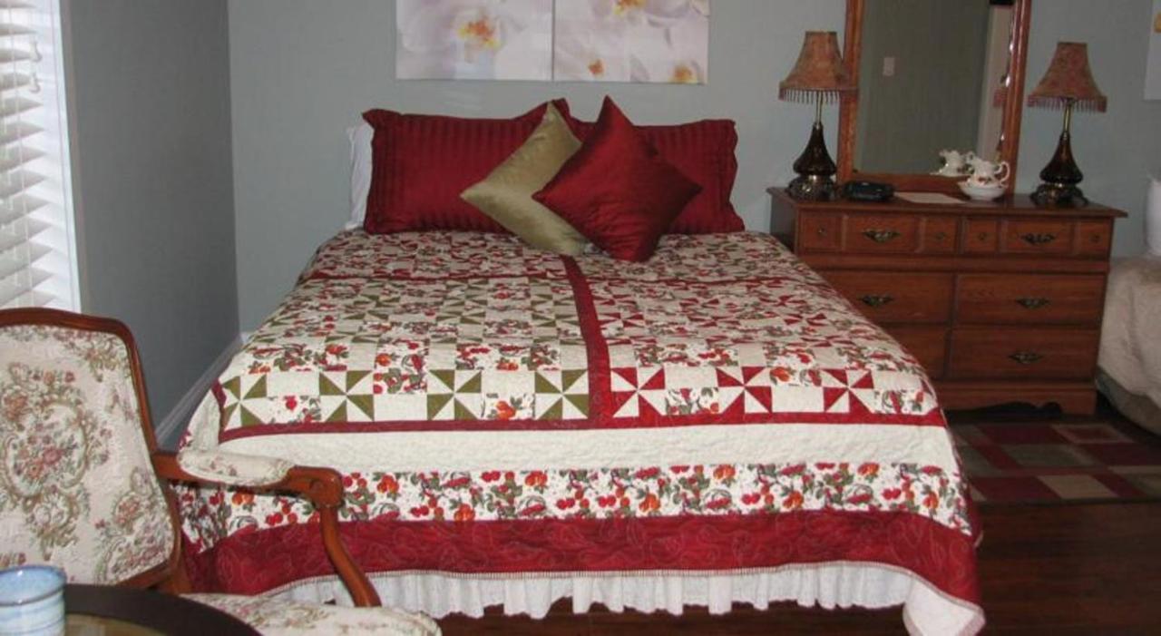 Chesterfield Inn Kelowna Quarto foto