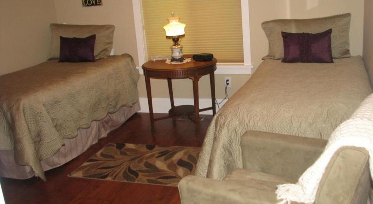 Chesterfield Inn Kelowna Quarto foto